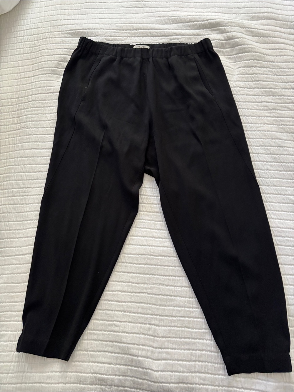 Babaton Black Cropped Elastic-Waist Tapered Pants